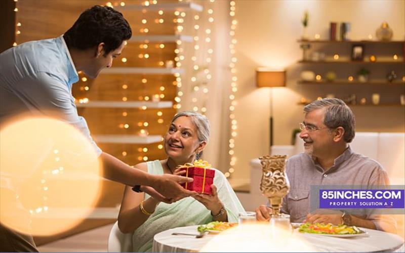 How to Gift a property to someone in India?
